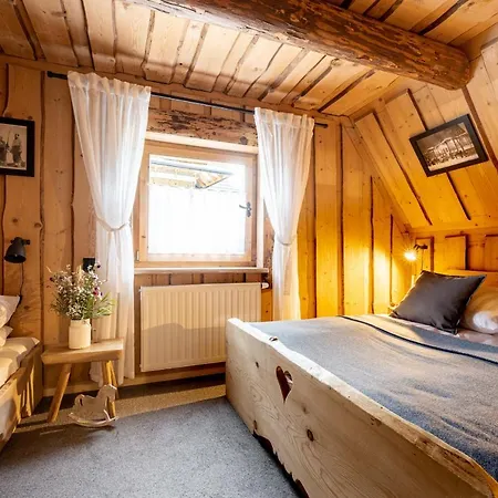 Javorina Chalet *